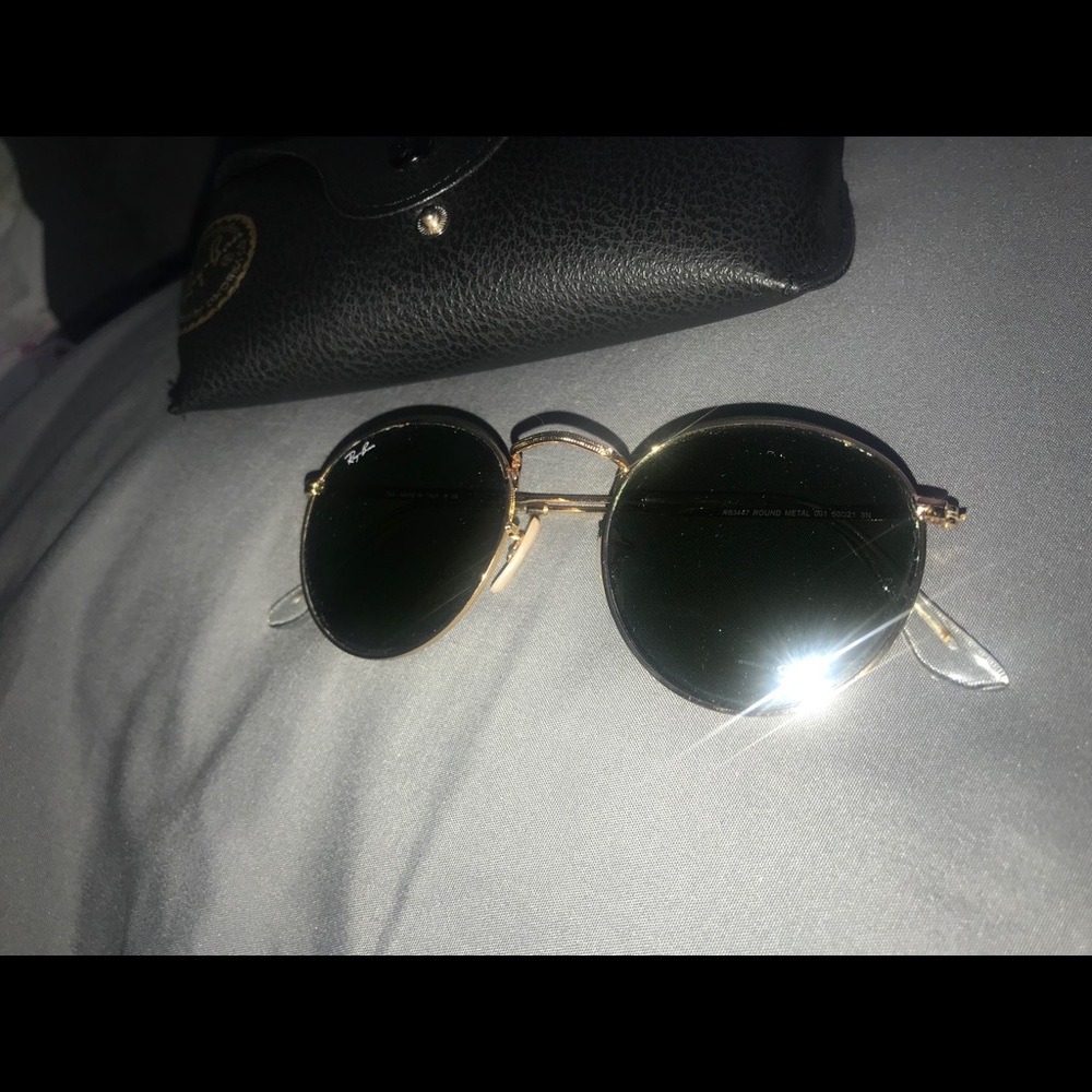 Round flat gold frame Ray-Ban sunglasses